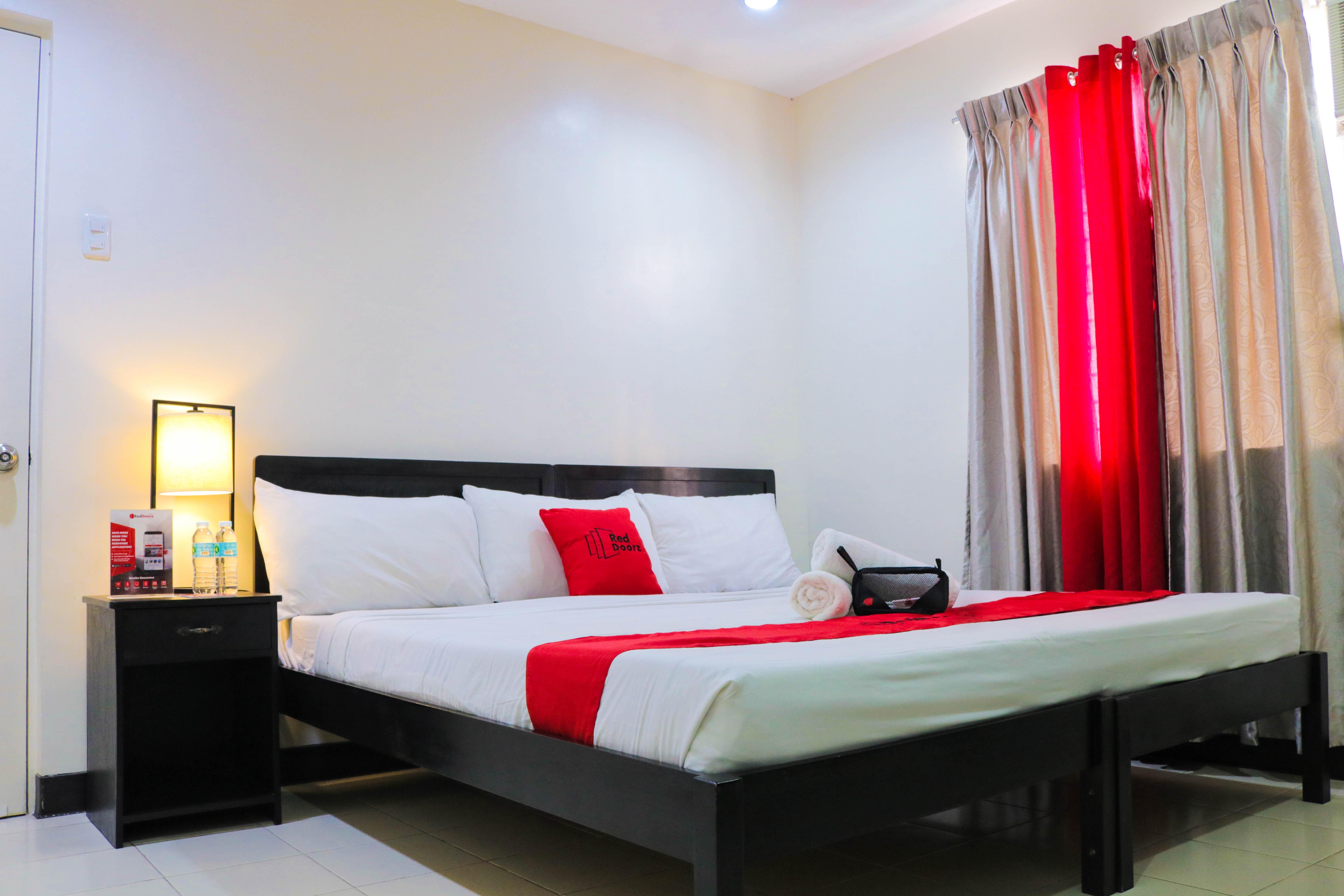Reddoorz Plus @ Mabolo Cebu Exterior foto